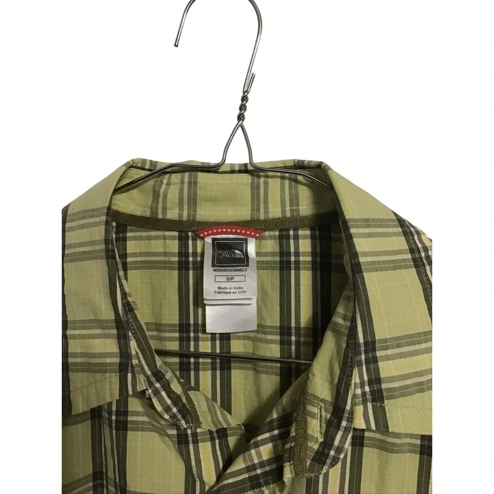 The North Face Button Down Shirt Mens Small Green Plaid Short Sleeve Hiking